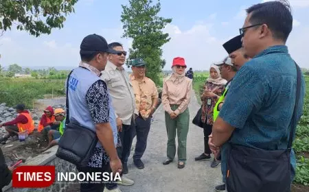 Komisi III DPRD Kabupaten Malang Tinjau Proyek Rehab Irigasi dan Pengelolaan Sampah