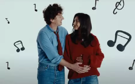 Charlie Puth Umumkan Kehamilan Istri dengan Cara Unik