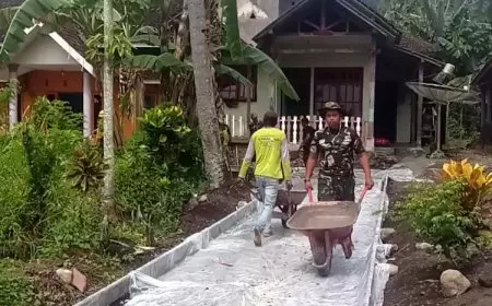 Kolaborasi TMMD di Desa Lebakharjo Kabupaten Malang,  Mulai Pasang Rambu Bencana sampai Jalan Beton
