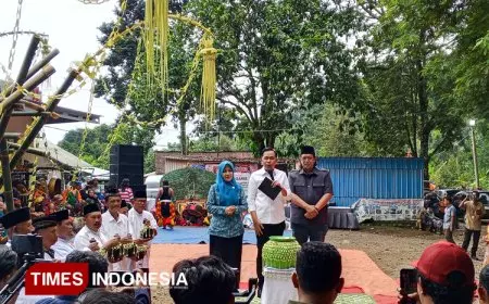 Bupati Jember Minta Kampung Durian Dipromosikan di Medsos