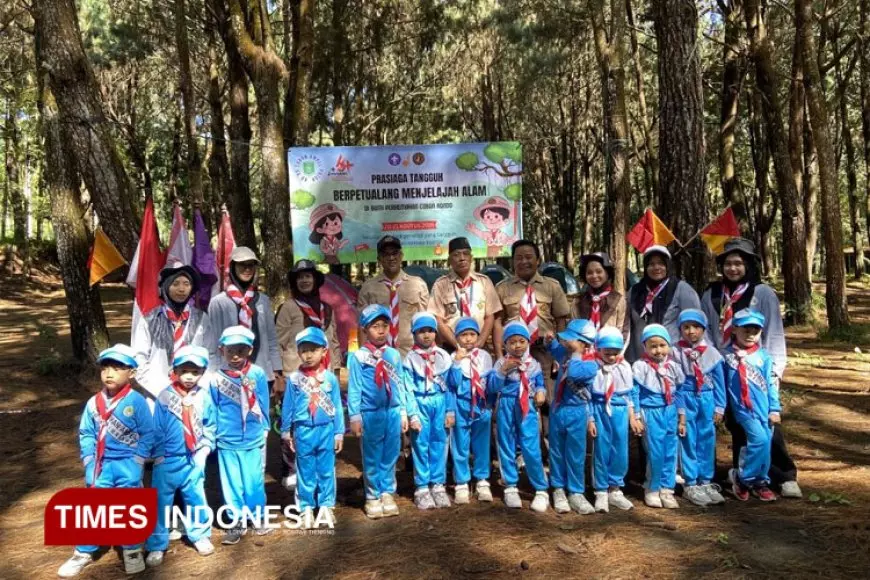 Bersama FAI UNISMA, RA Sunan Ampel Berprasiaga Tangguh: Berpetualang Menjelajah Alam