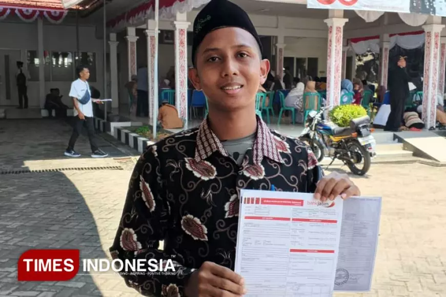 Terima Bantuan Insentif, Guru Ngaji Muda Asal Bangsalsari Doakan Bupati Jember