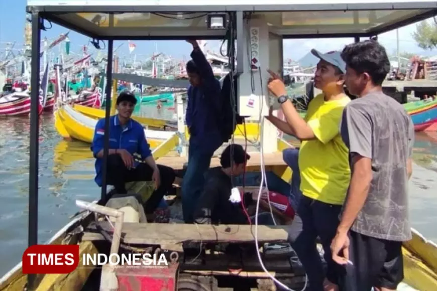 UNUJA Probolinggo Hadirkan Inovasi Solar Hybrid, Hasil Tangkapan Nelayan Paiton Naik Dua Kali Lipat
