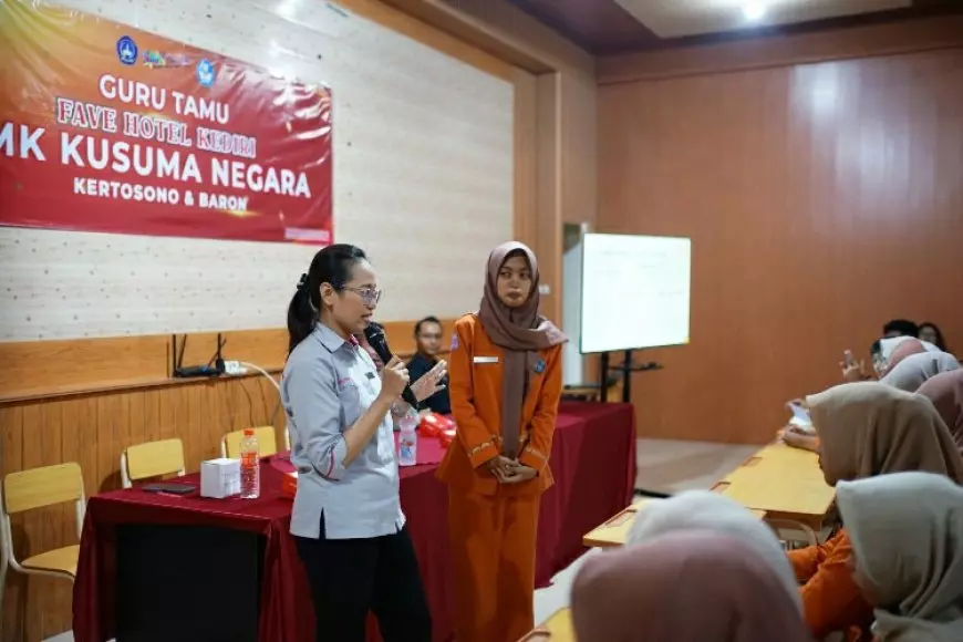Favehotel Kediri Kenalkan Dunia Kerja pada Siswa SMK di Nganjuk