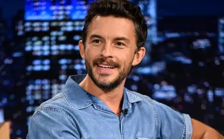 Jonathan Bailey jadi Pria Terseksi Sedunia 2025
