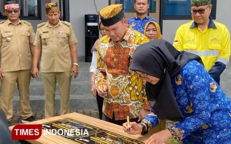 Resmikan Rumah Pintar PT BSI, Bupati Ipuk: Pendidikan adalah Senjata Ampuh Mengubah Dunia