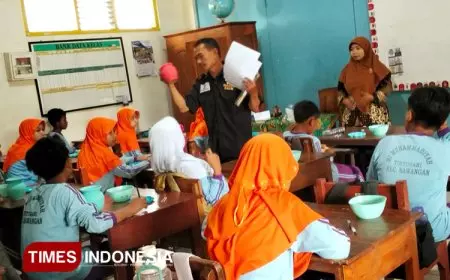 Melihat Kreativitas Para Siswa MI Muhammadiyah Tirtosari Magelang, Berkreasi di Atas Media Tanah Liat
