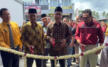 Ketua PDM Kabupaten Malang, Kyai Nurul Humaidi Melaunching Excellent Class Batch 2
