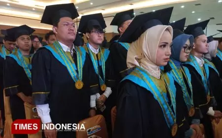 Dua Wisudawan Bersinar di Wisuda VIII Unper 2025: Sukma Eka Juliani dan Riksandi Ihza Nugraha