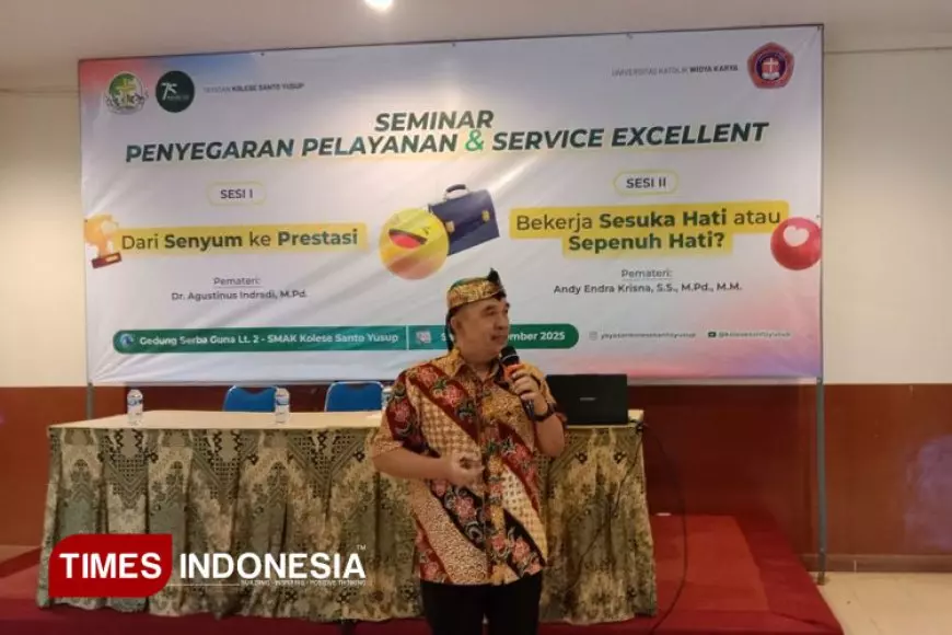 UKWK Kerjasama dengan Yayasan Kolese Santo Yusup Malang Gelar Seminar Service Excellent
