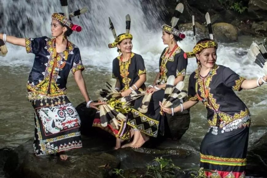 Makna Lagu Daerah Ampar-Ampar Pisang, Tentang Proses Pembuatan Rimpi