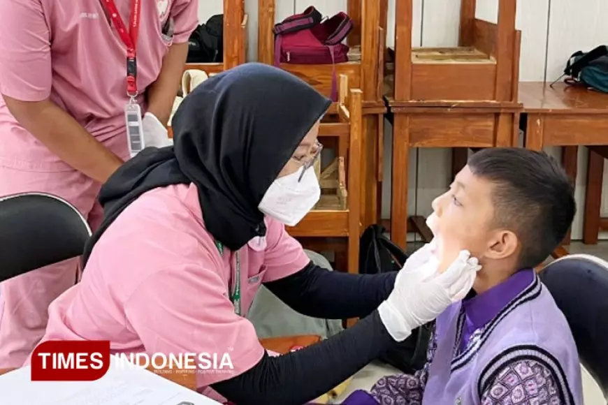 Jaga Kesehatan Gigi dan Mulut, Ratusan Santri Ponpes Wali Barokah di Kediri Ikuti Deteksi Dini dan Edukasi