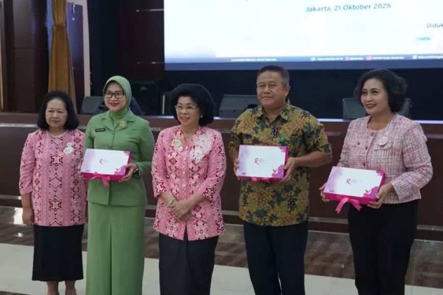 CHARM bersama YKPI Berikan Edukasi Deteksi Dini Kanker Payudara “SADARI” ke lebih dari 1.000 Mahasiswi di Jakarta