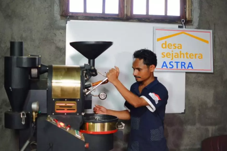 Desa Sejahtera Astra Bajawa: Djony Bunarto Tjondro Tegaskan Komitmen Astra untuk Mendorong Kemandirian Ekonomi Desa