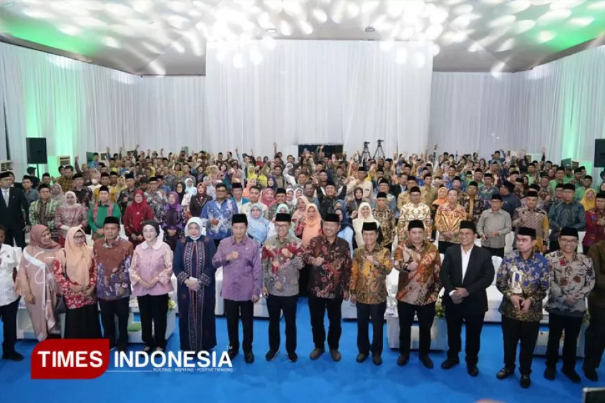 Kick Off HGN 2025, Menag: Guru Cahaya Ilmu dan Nilai Kehidupan