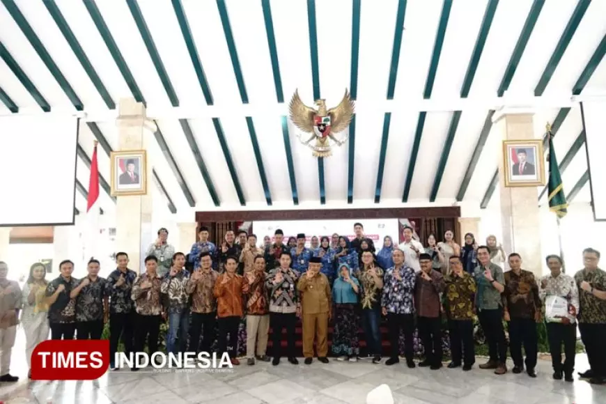 KEK Singhasari Terima Penghargaan Bupati Malang pada Enviro Fair 2025