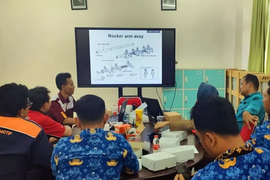 Pelatihan Guru TKRO Hadir Perkuat Pembelajaran SMK agar Siap Hadapi Industri Otomotif Masa Kini