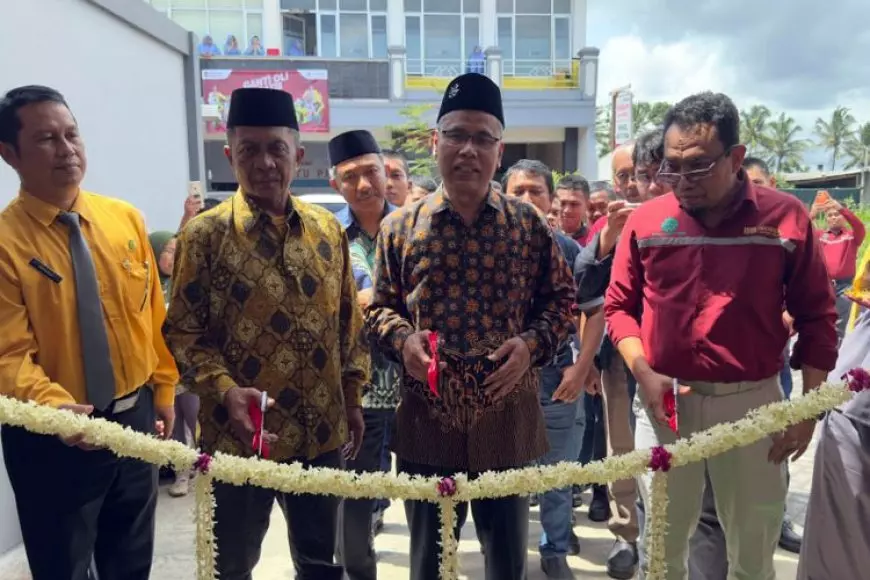 Ketua PDM Kabupaten Malang, Kyai Nurul Humaidi Melaunching Excellent Class Batch 2