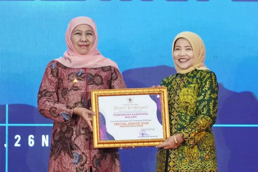 Dukung Penguatan IKM Ekspor, Pemkab Malang Menerima Penghargaan Gubernur Jatim