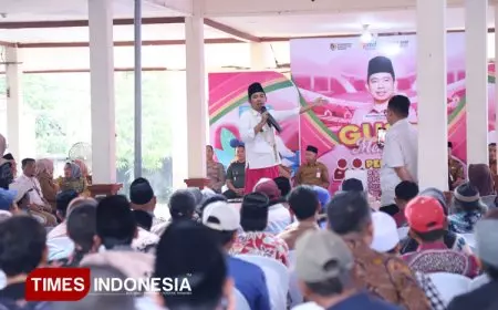 Kunjungi Bangsalsari, Bupati Fawait Respon Cepat Keluhan BLT hingga Infrastruktur Rusak