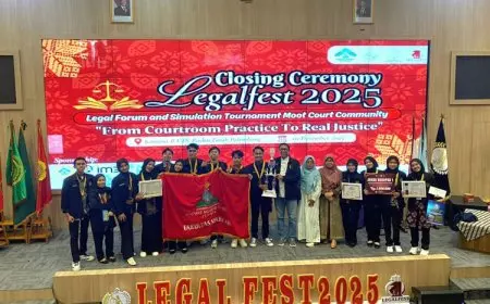 Delegasi UIN KHAS Jember Sabet Predikat Tim Favorit di Lomba Peradilan Semu Nasional 2025