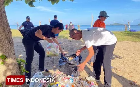 Gerakan Wisata Bersih BPOLBF Sukses Kumpulkan Puluhan Kilogram Sampah Pantai Antlantis