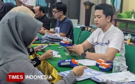 Pendistribusian Buku Tabungan KIP Kuliah Angkatan 2025 UNISMA Berlangsung, Libatkan Bank BRI dan IKAMAWA