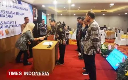 Rektor UWG Malang Hadiri Penandatanganan MoU Literasi Budaya bersama Pemprov Jawa Timur
