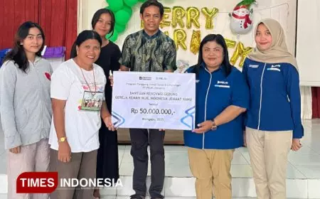 Peduli Jemaat Ranu Mauliru Sumba Timur, PT Pelni Salurkan Bantuan Renovasi Gereja