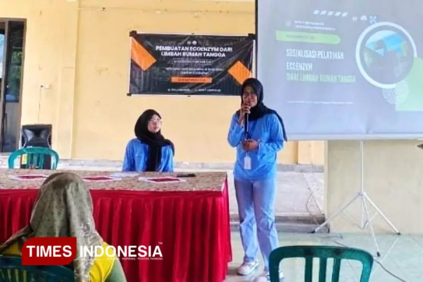 Mahasiswa KKN Dorong Gerakan Zero Waste di Desa Gandri Lewat Pelatihan Ecoenzym dari Limbah Kulit Buah