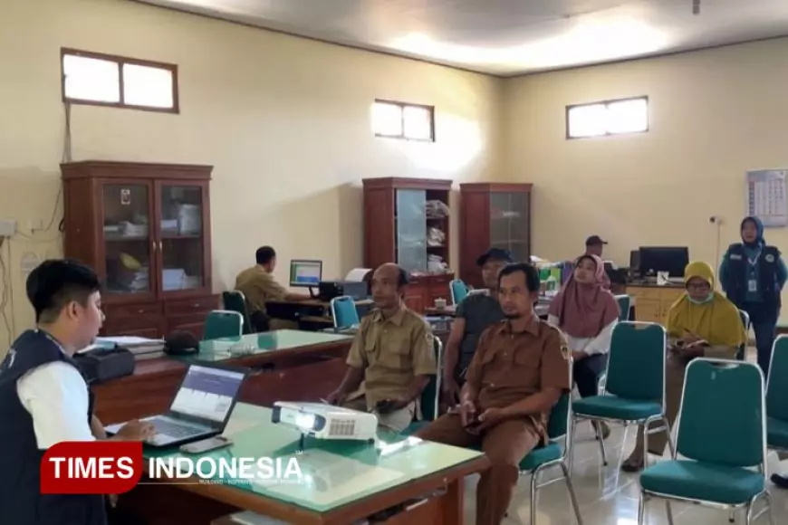 Pelatihan Web Desa Kedungjati; Mahasiswa KKN UNIPMA Madiun Kelompok 23 Dorong Transformasi Digital Desa