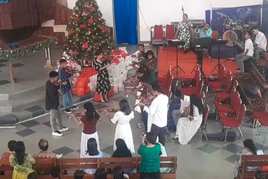 Natal SMP Negeri 10 Ambon: Rayakan Damai Lewat Musik dan Kreativitas Siswa