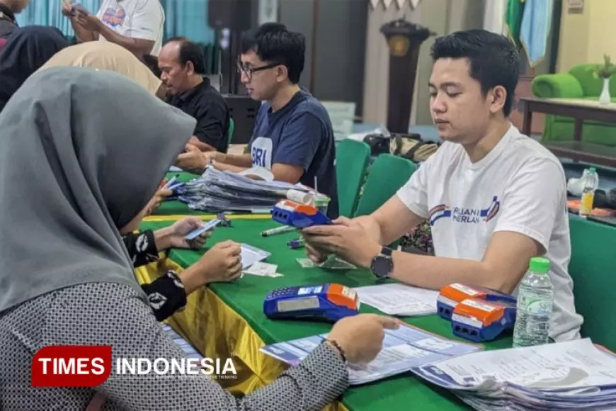 Pendistribusian Buku Tabungan KIP Kuliah Angkatan 2025 UNISMA Berlangsung, Libatkan Bank BRI dan IKAMAWA