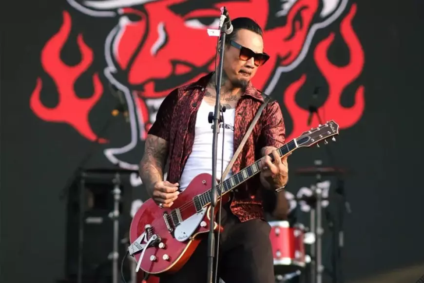 5 Personel Band yang Lebih Terkenal dari Vokalisnya