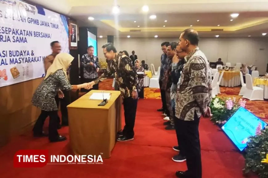Rektor UWG Malang Hadiri Penandatanganan MoU Literasi Budaya bersama Pemprov Jawa Timur