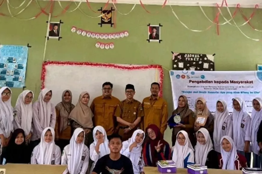 Politeknik Negeri Padang Tingkatkan Literasi Bencana Siswa SMAN 17 Padang