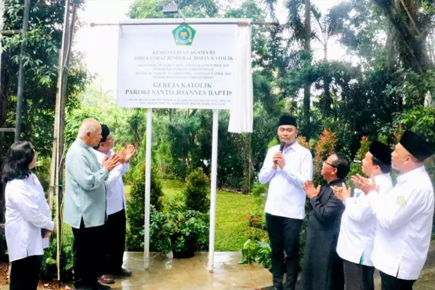 Papan Nama Gereja Katolik Santo Joannes Baptista Parung Resmi Dipasang