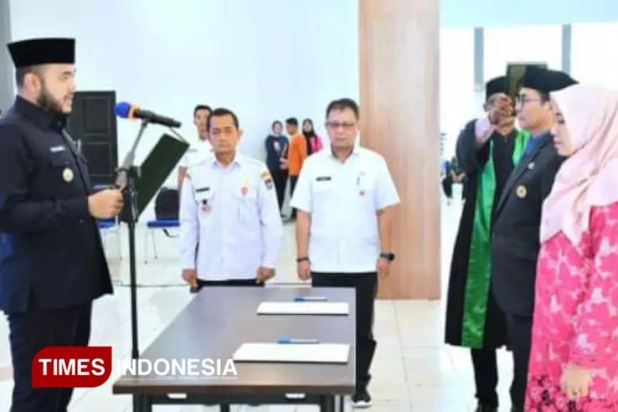 Fadly Amran Lantik Kepala Sekolah dan Pejabat, Tegaskan Komitmen Wujudkan Progul Padang Juara