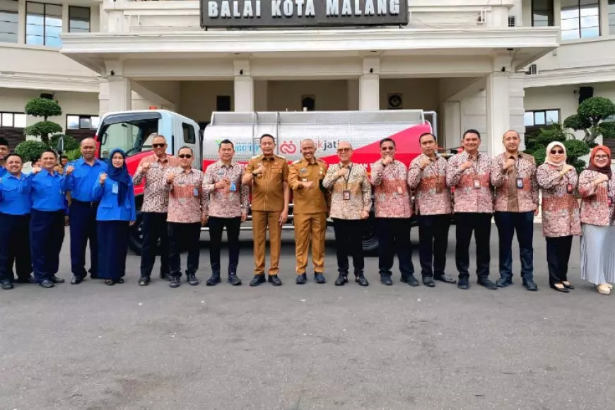 Bank Jatim Salurkan CSR Truk Tangki Air ke Perumda Tugu Tirta Kota Malang